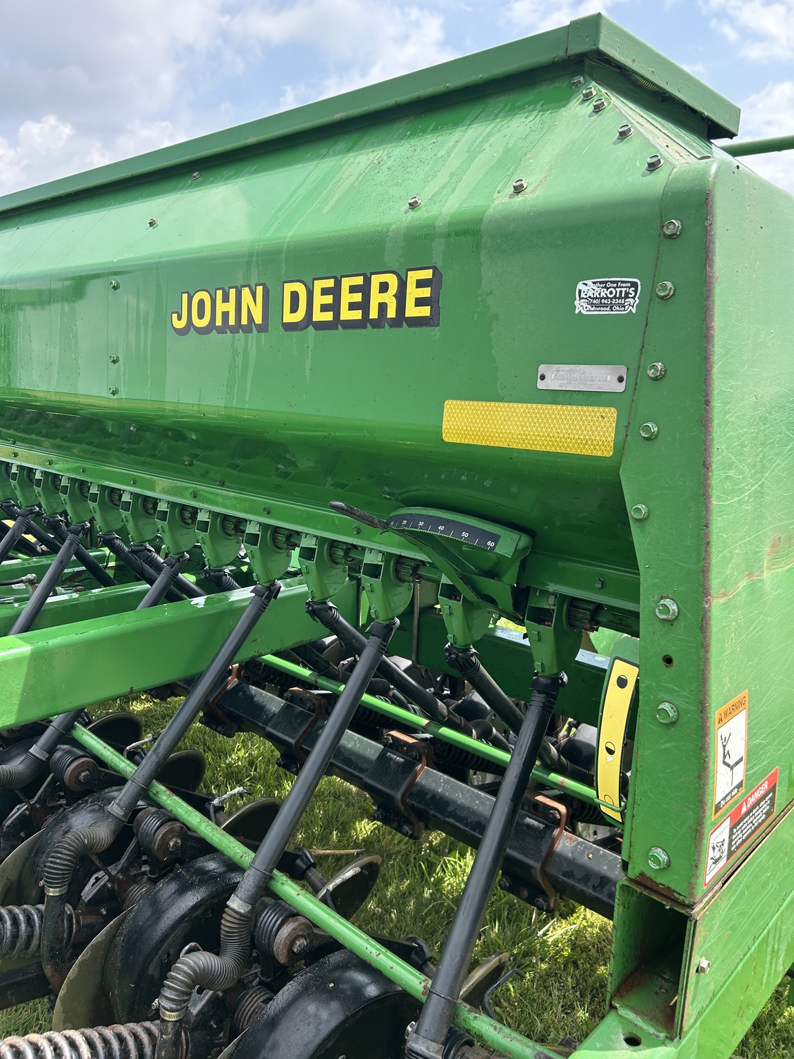 2000 John Deere 1560 Image 17