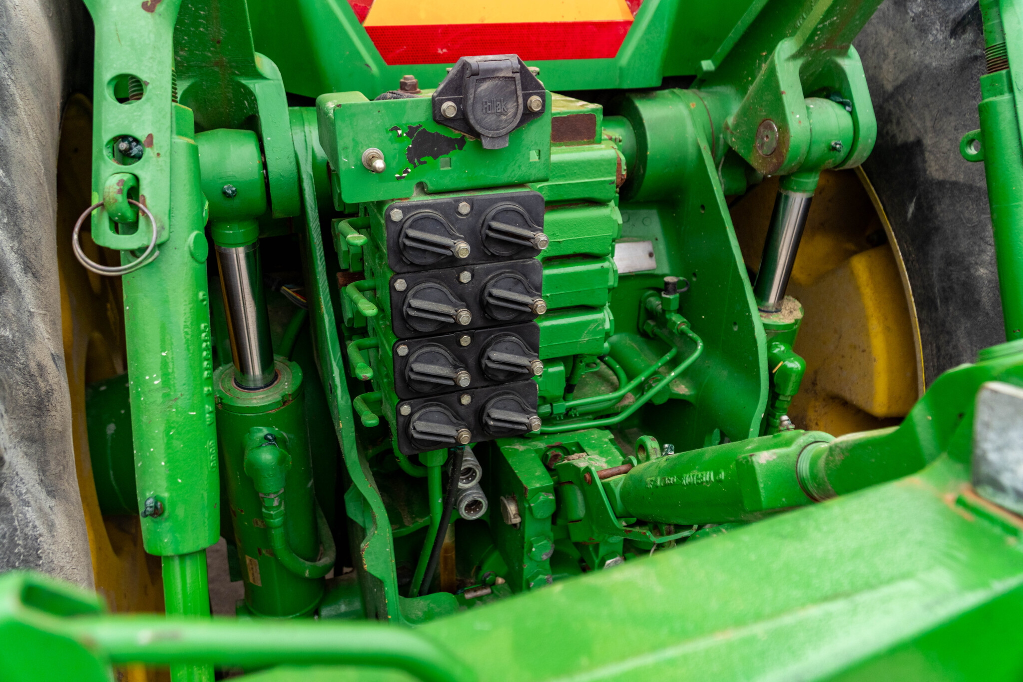 Used 1998 John Deere 8300 Row Crop Tractors at Koenig Equipment in Anna, OH - PhotoXL19