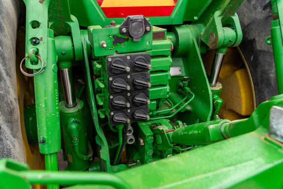 Used 1998 John Deere 8300 Row Crop Tractors at Koenig Equipment in Anna, OH - Photo19