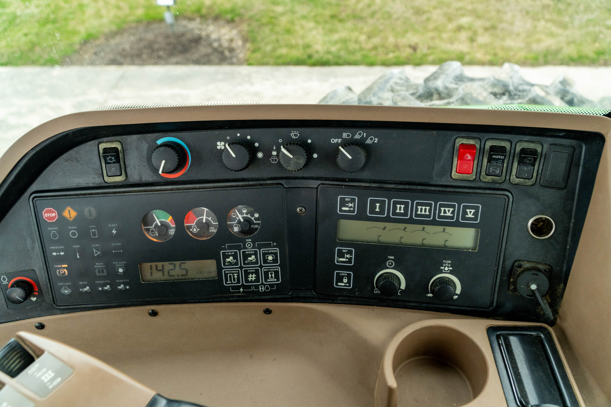 Used 1998 John Deere 8300 Row Crop Tractors at Koenig Equipment in Anna, OH - PhotoXL30