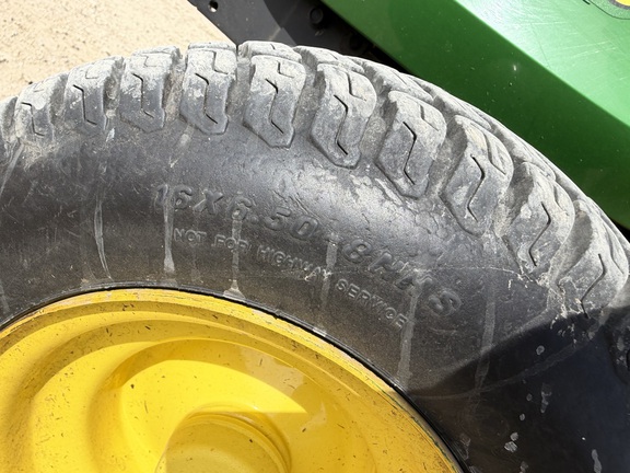 2017 John Deere X580 - Photo9