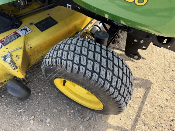 2017 John Deere X580 - Photo11