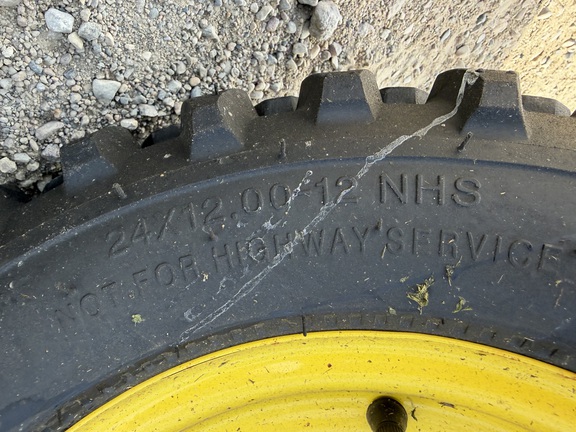 2017 John Deere X580 - Photo12