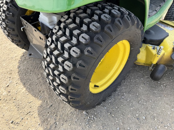 2017 John Deere X580 - Photo13