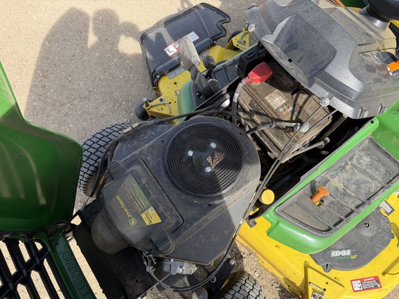 2017 John Deere X580 - Photo18