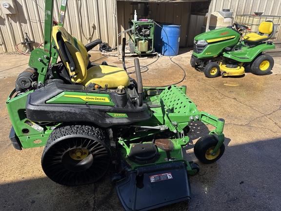 2023 John Deere Z930M Photo 2