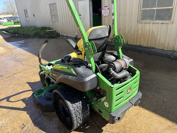 2023 John Deere Z930M Photo 3