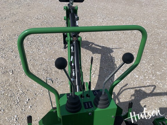 Photo of 2025 John Deere 2025R