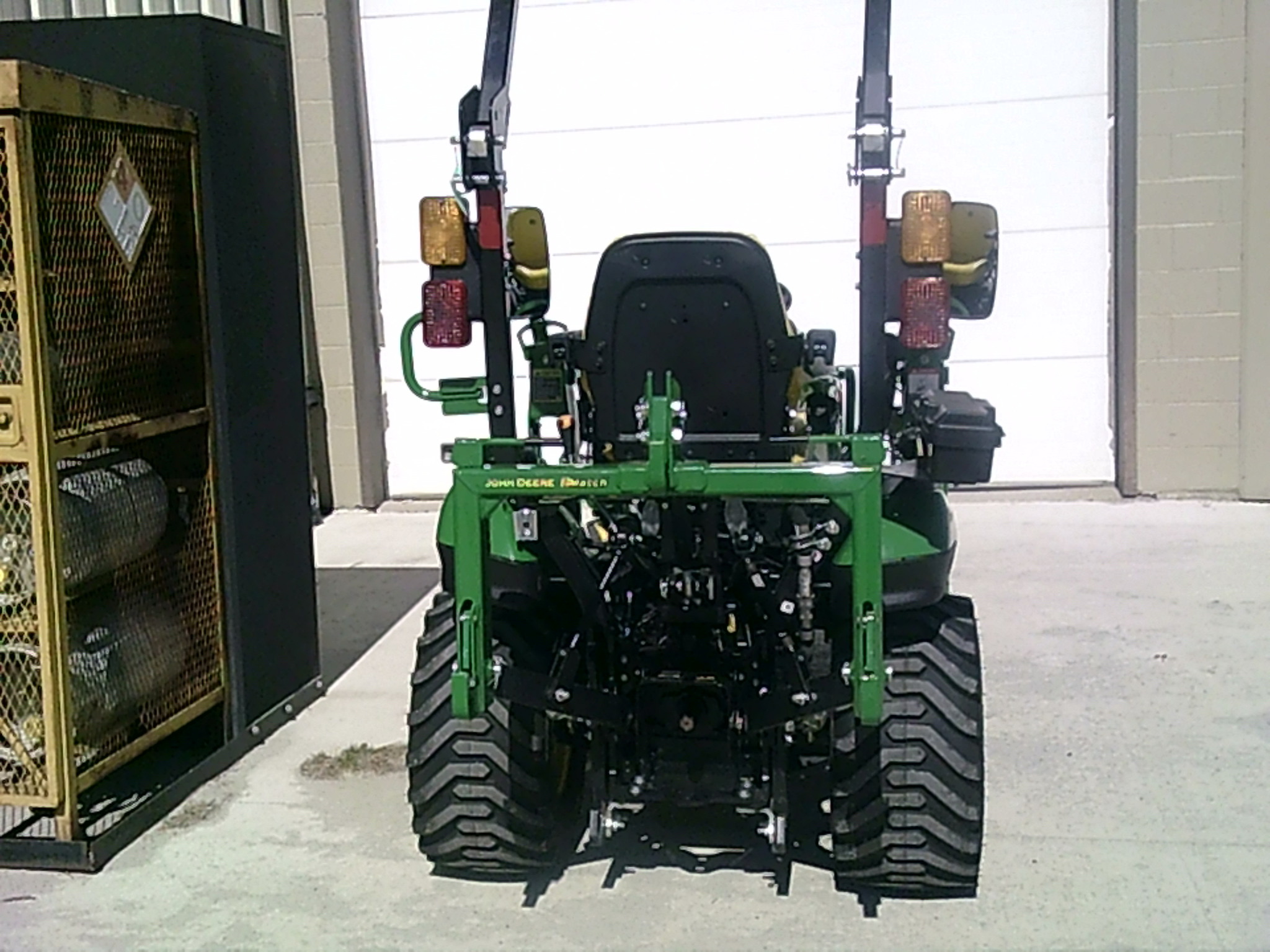 2022 John Deere 1025R Image 5