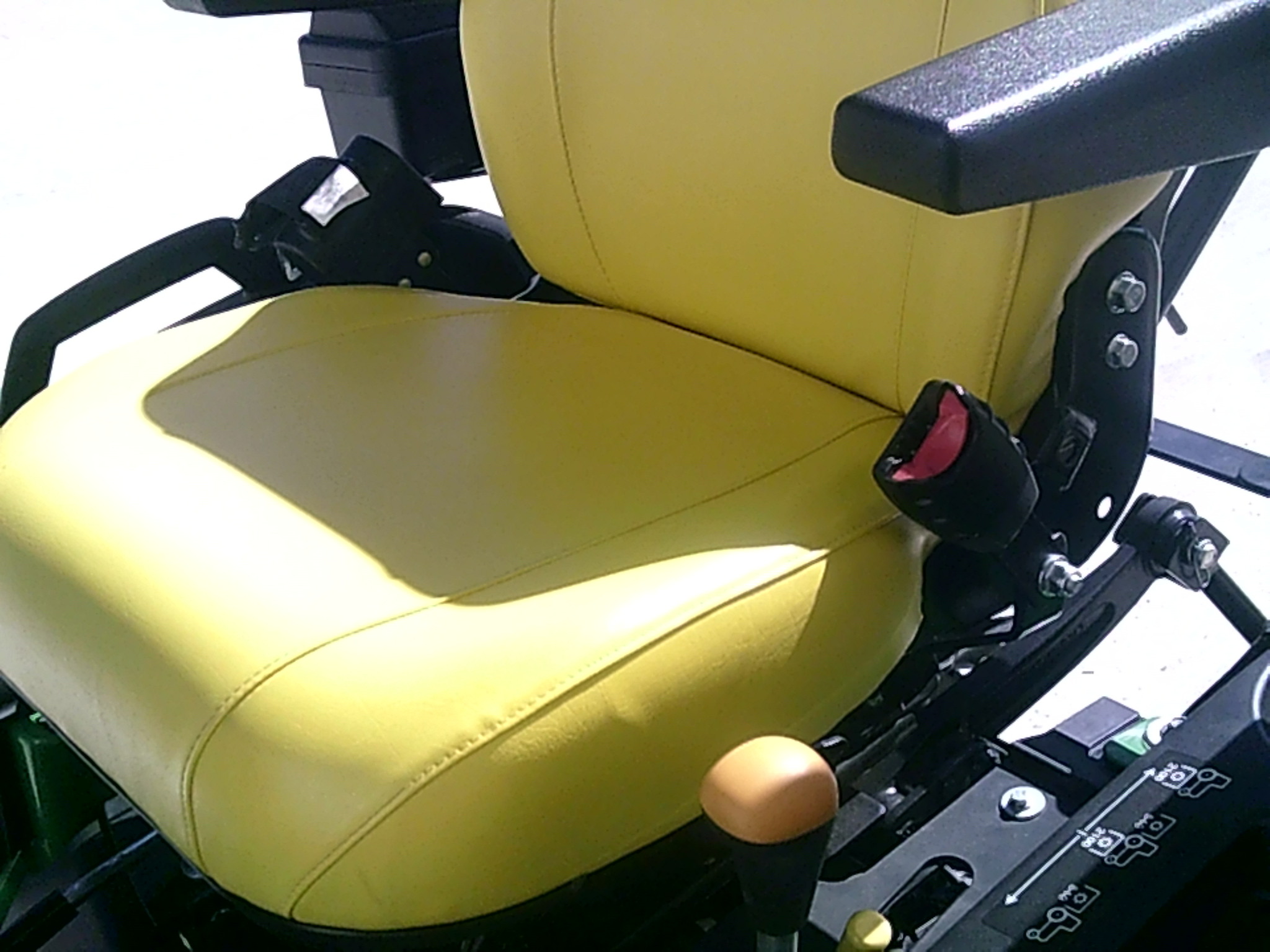 2022 John Deere 1025R Image 7