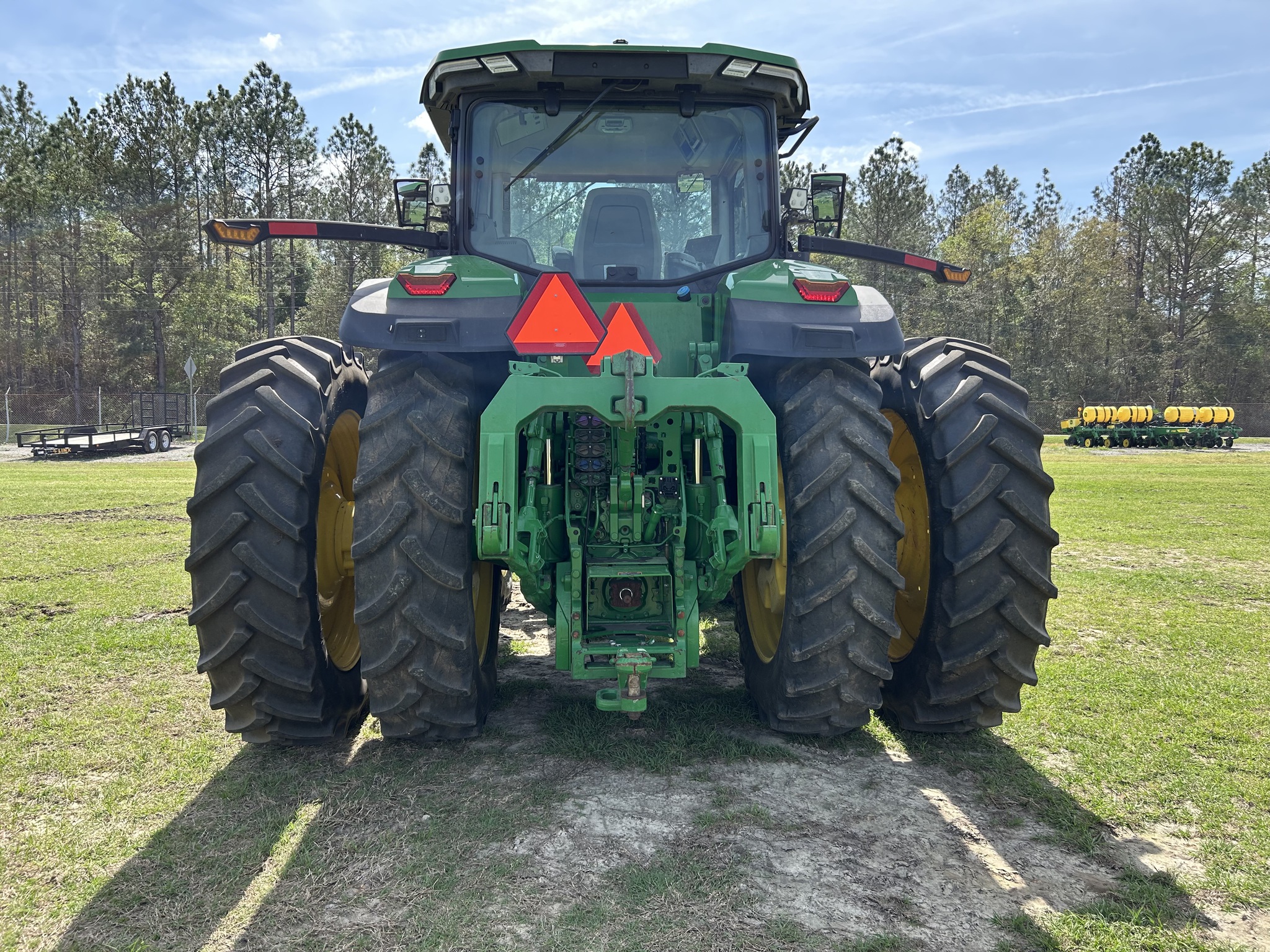 2023 John Deere 8R 370 Image 6