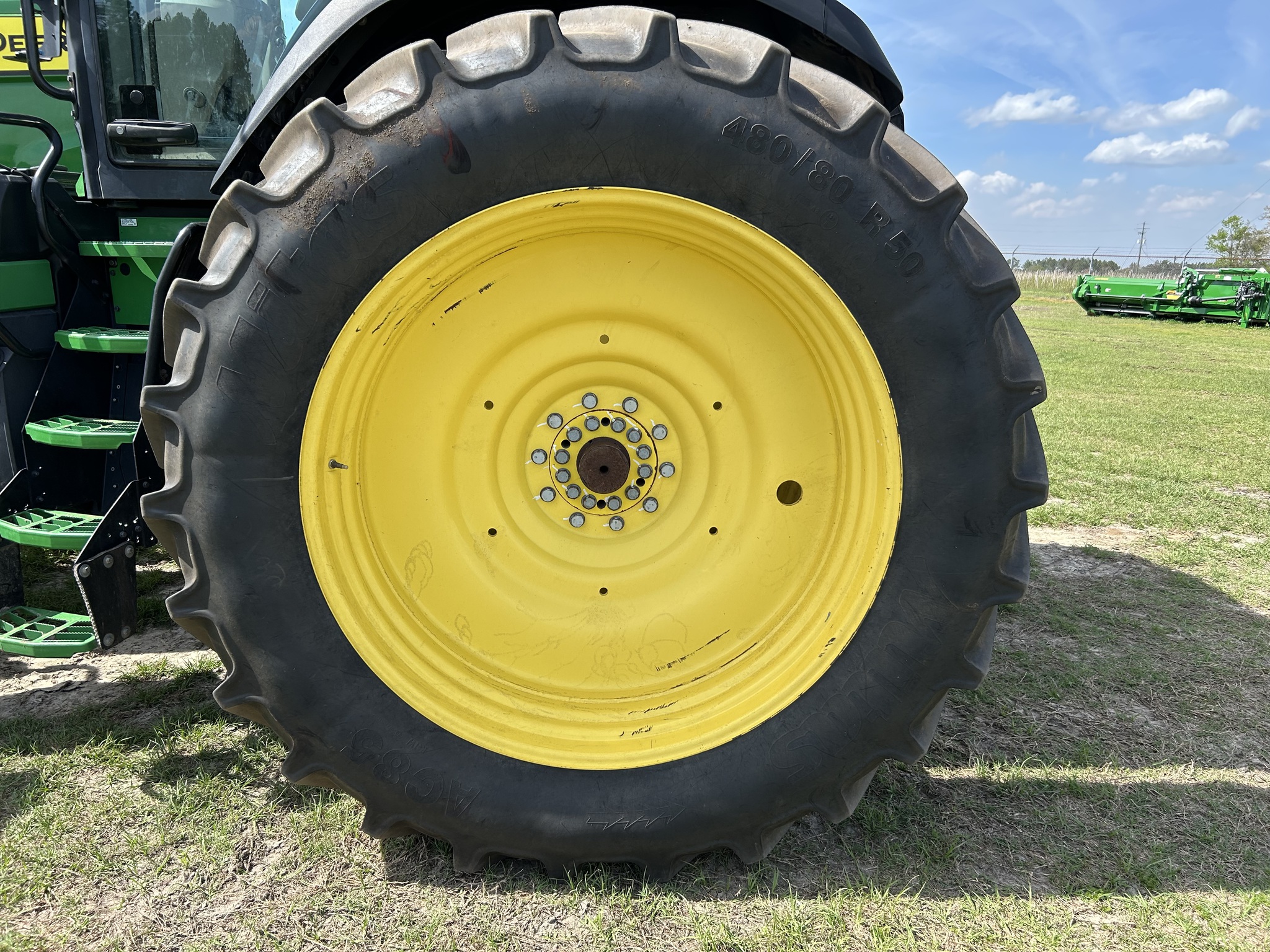 2023 John Deere 8R 370 Image 8