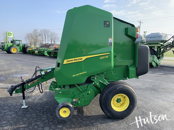 Photo of 2025 John Deere 451M