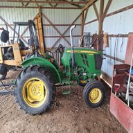 2015 John Deere 5055E