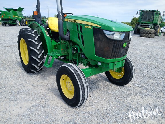 Photo of 2015 John Deere 5055E