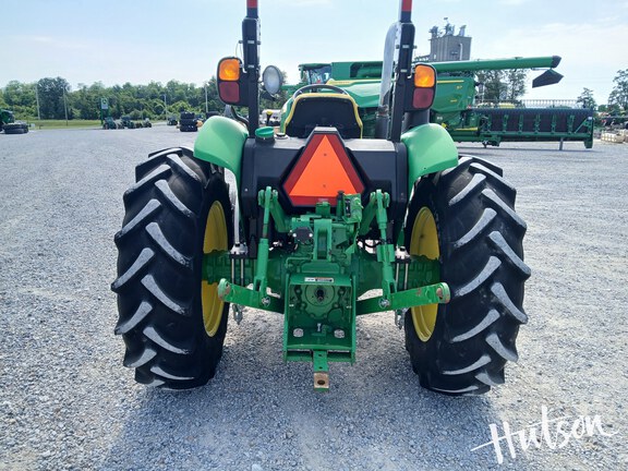 Photo of 2015 John Deere 5055E