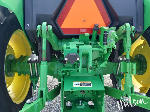Photo of 2015 John Deere 5055E