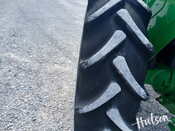 Photo of 2015 John Deere 5055E