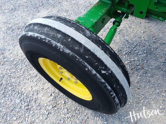 Photo of 2015 John Deere 5055E