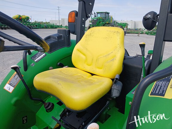 Photo of 2015 John Deere 5055E