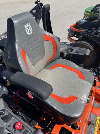 2023 Husqvarna Z560L