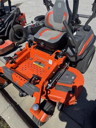 2023 Husqvarna Z560L