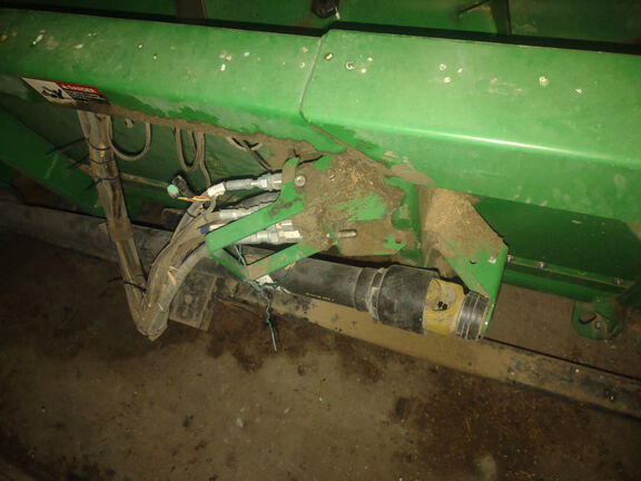 2011 John Deere 635F - Photo8