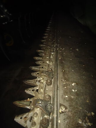 2011 John Deere 635F - Photo22