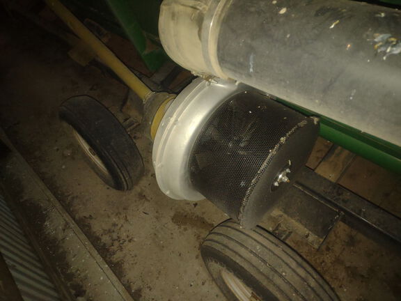 2011 John Deere 635F - Photo18