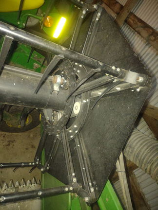 2011 John Deere 635F - Photo17