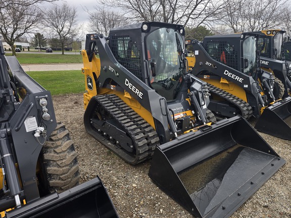 Photo of 2025 John Deere 317 P