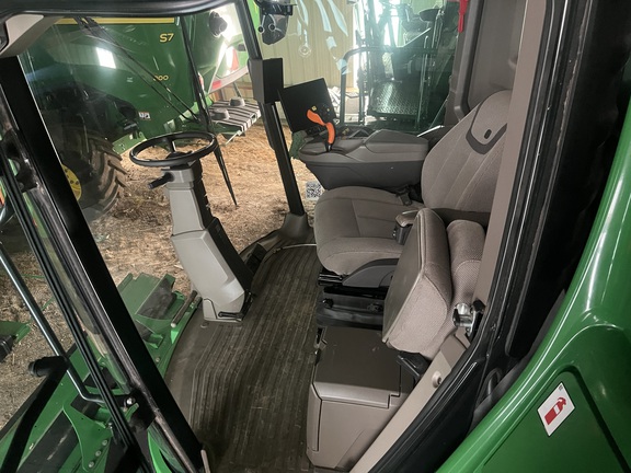 Photo of 2025 John Deere S7 800