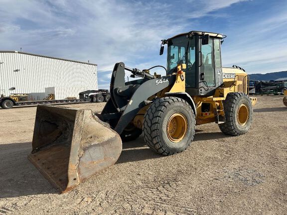 Photo of a 2011 John Deere 544K