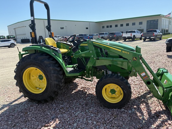 2024 John Deere 4052M (4th thumbnail)