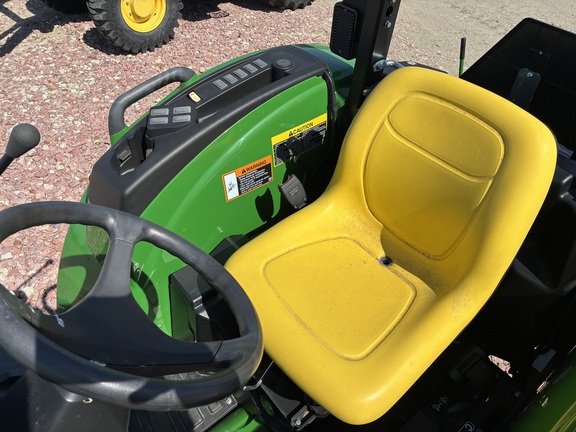 2024 John Deere 4052M (11th thumbnail)