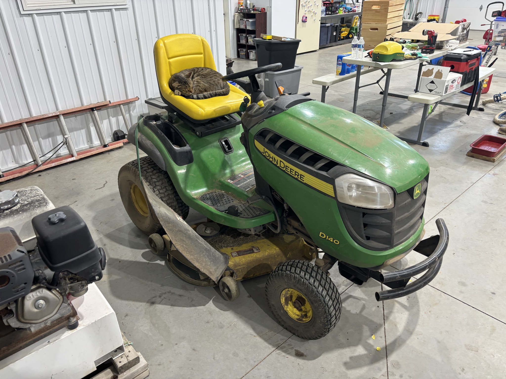 2011 John Deere D140 Image 3