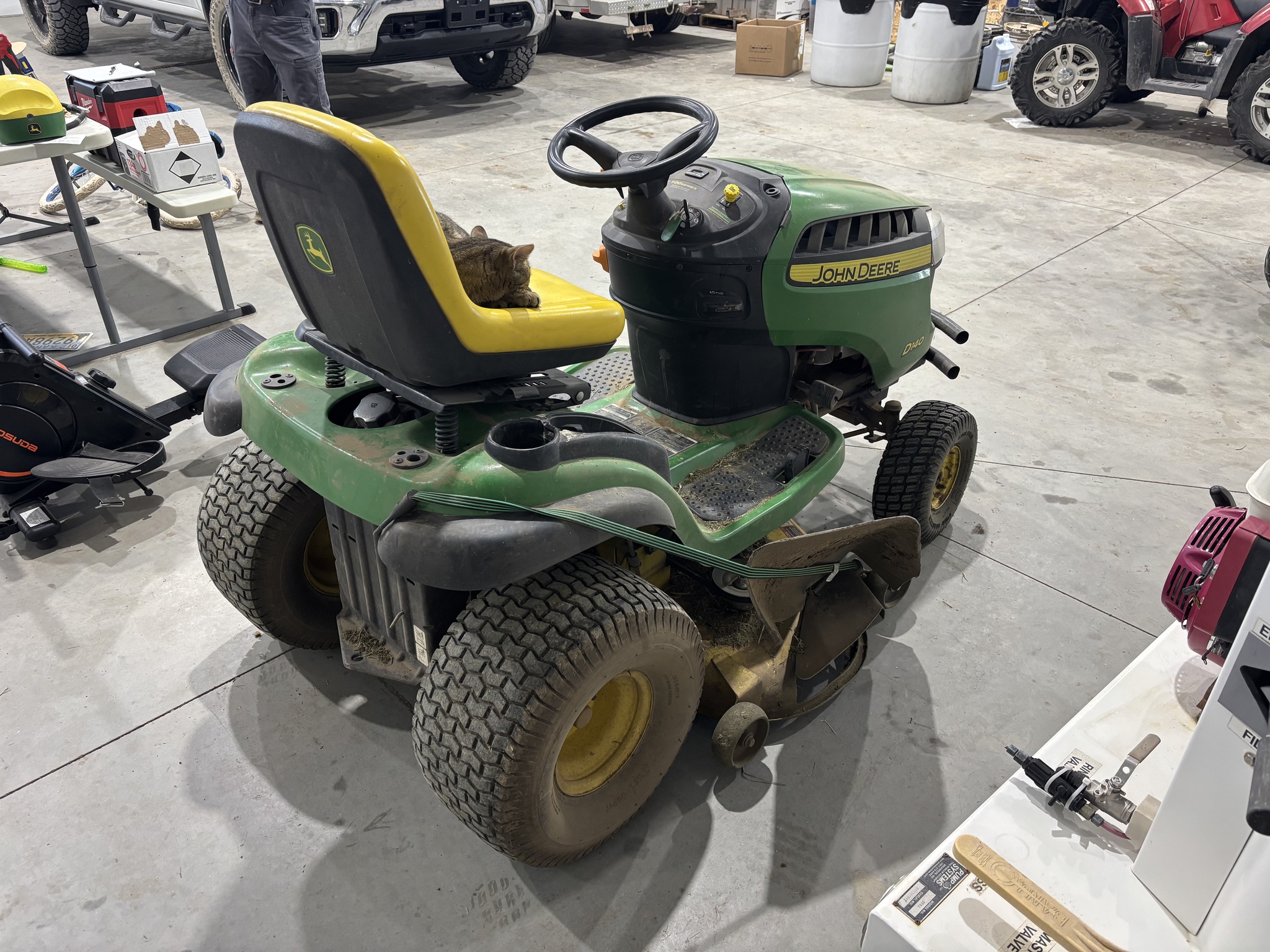 2011 John Deere D140 Image 6
