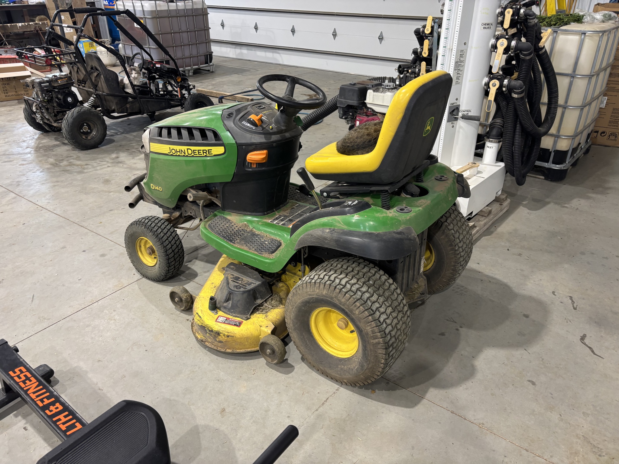 2011 John Deere D140 Image 5
