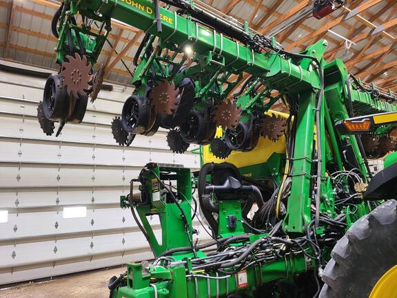 2023 John Deere 1725 CCS - Photo11