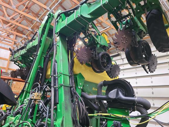 2023 John Deere 1725 CCS - Photo2