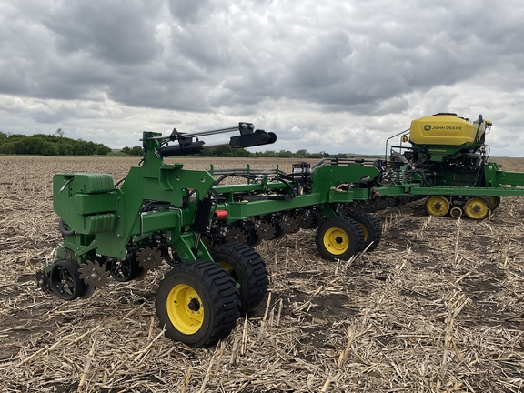 2025 John Deere DB90 - Photo4