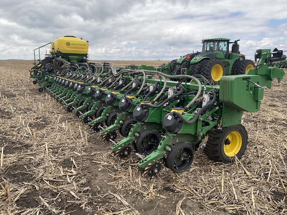2025 John Deere DB90 - Photo3