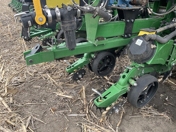 2025 John Deere DB90 - Photo11