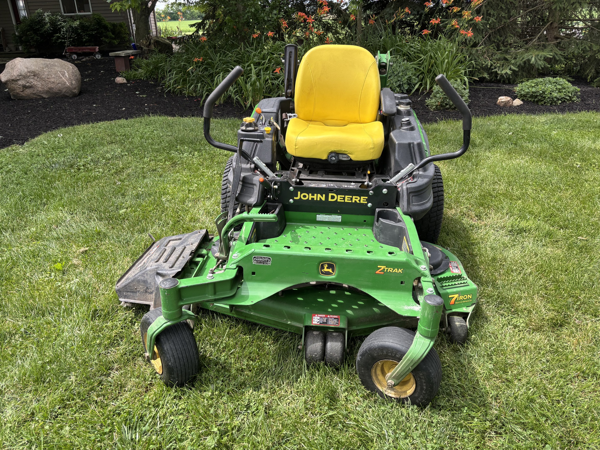 Used 2014 John Deere Z925M Zero Turn Mowers at Koenig Equipment in Anna, OH - PhotoXL1