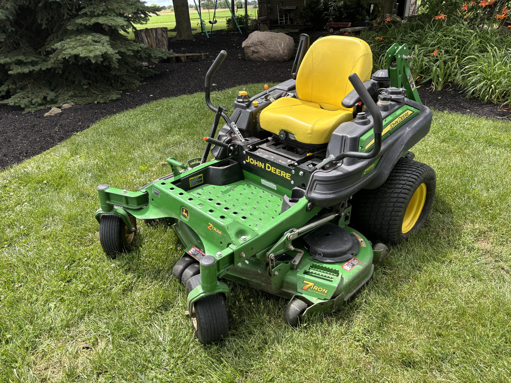 Used 2014 John Deere Z925M Zero Turn Mowers at Koenig Equipment in Anna, OH - PhotoXL0
