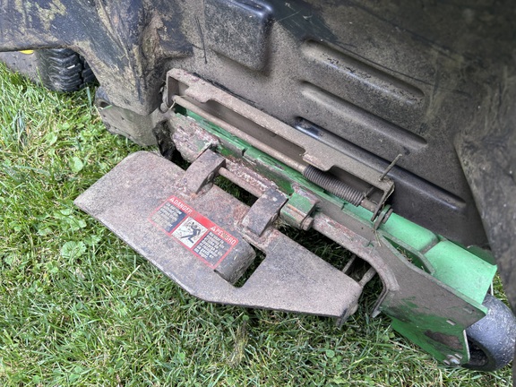 Used 2014 John Deere Z925M Zero Turn Mowers at Koenig Equipment in Anna, OH - Photo12