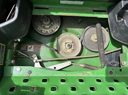 Used 2014 John Deere Z925M Zero Turn Mowers at Koenig Equipment in Anna, OH - Photo11