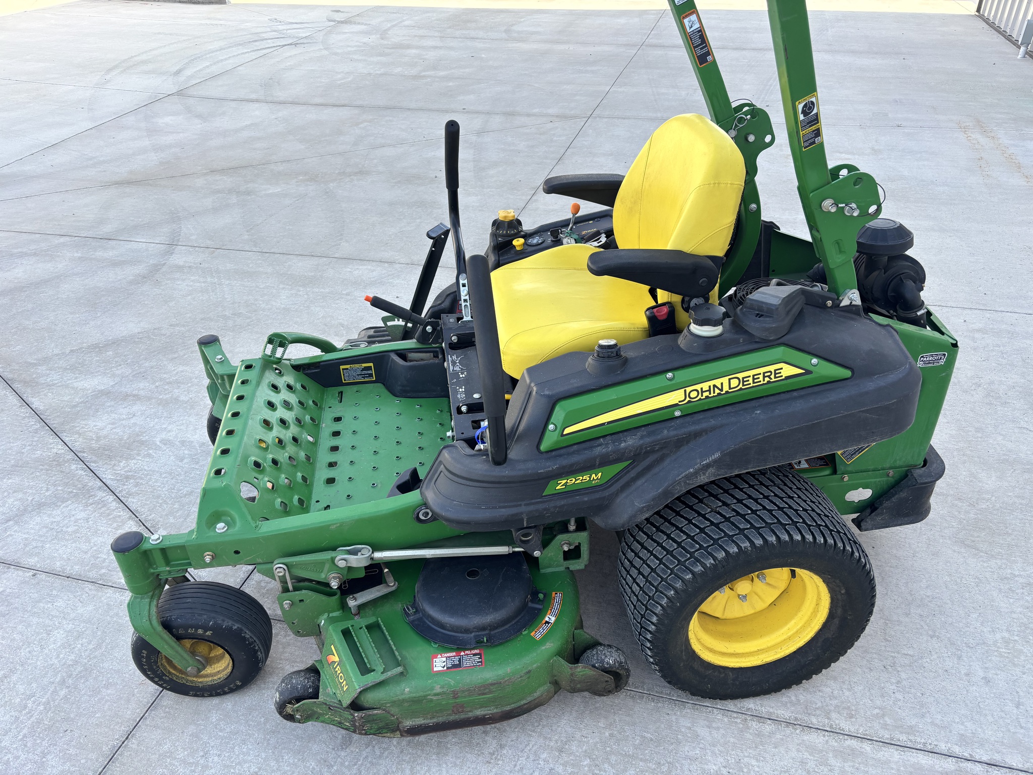 Used 2014 John Deere Z925M Zero Turn Mowers at Koenig Equipment in Botkins, OH - PhotoXL7