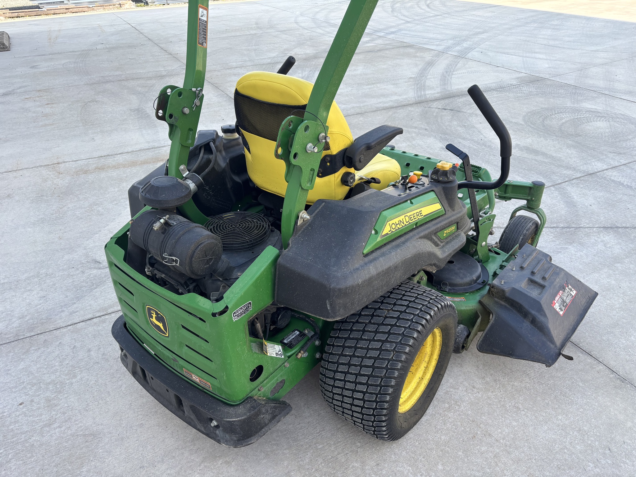 Used 2014 John Deere Z925M Zero Turn Mowers at Koenig Equipment in Botkins, OH - PhotoXL4