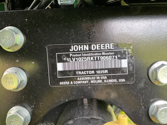 Photo of 2026 John Deere 1025R